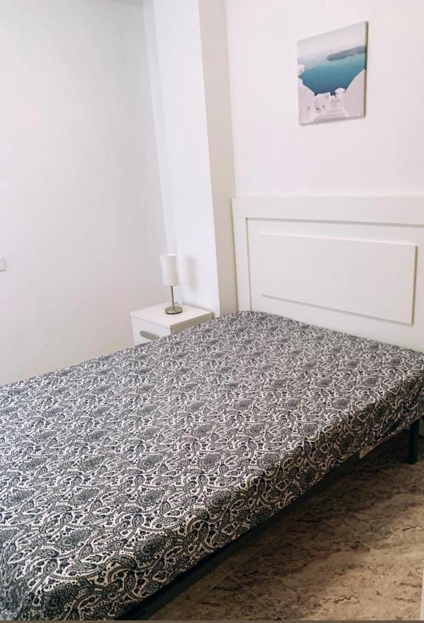 Apartamento Lola ตอร์เรเวียคา ภายนอก รูปภาพ