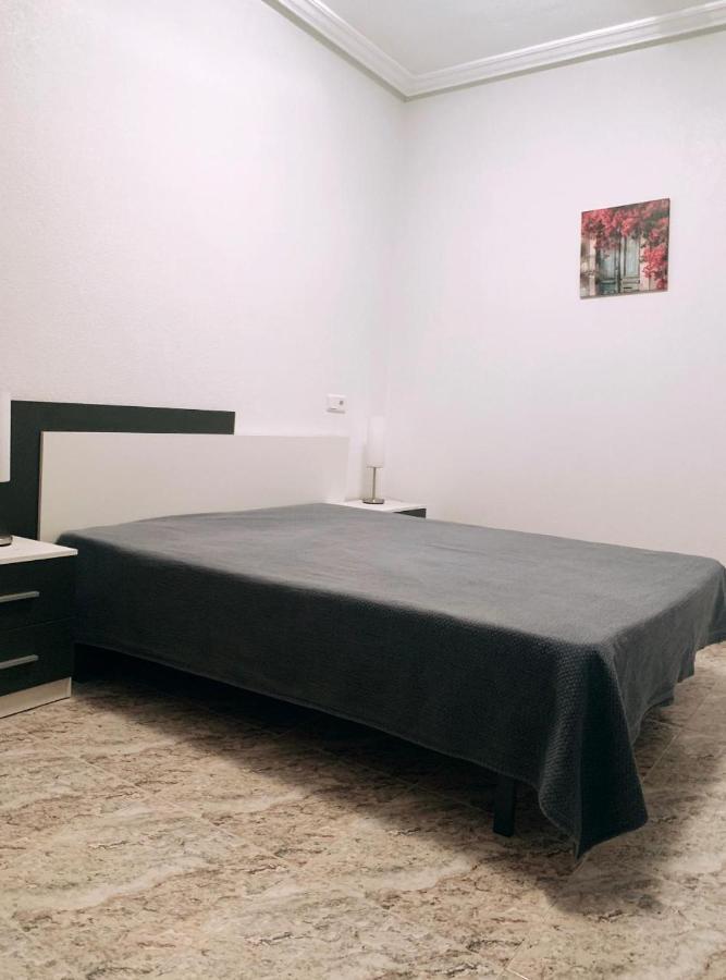 Apartamento Lola ตอร์เรเวียคา ภายนอก รูปภาพ
