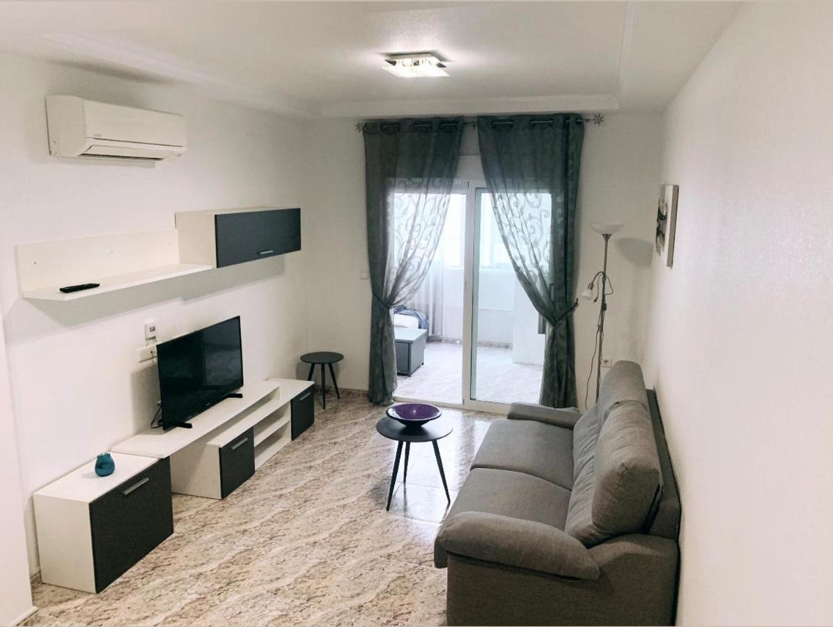 Apartamento Lola ตอร์เรเวียคา ภายนอก รูปภาพ